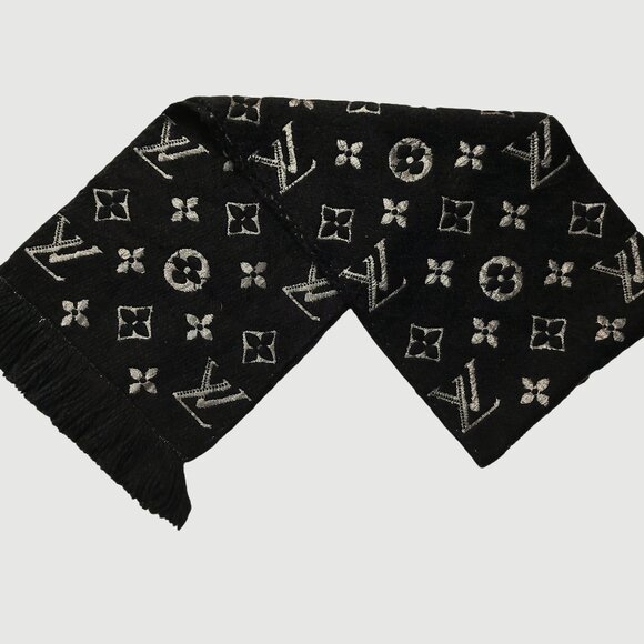 Louis Vuitton LV Black Silver Shine Monogram Logomania Scarf Pre-Owned - Picture 1 of 9